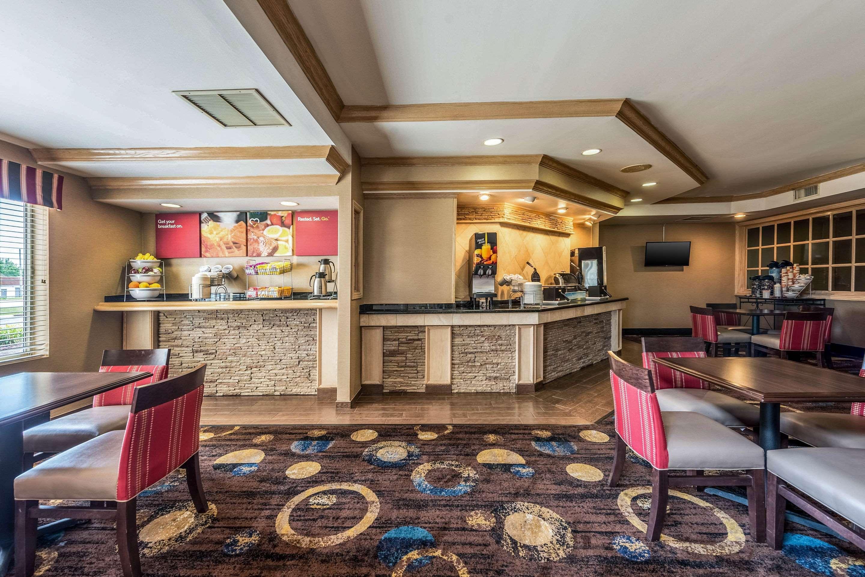 Comfort Suites Marion Exterior photo